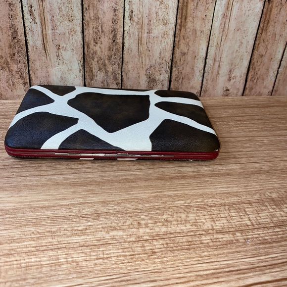 Animal Print Card Holder Clasp Wallet Credit Card/ID slots. - Picture 2 of 6